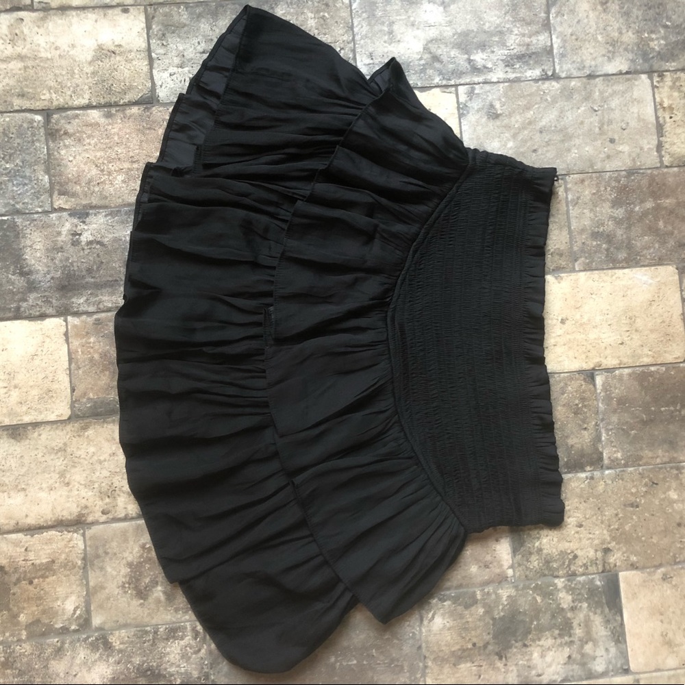 Mustard seed ruffle skort